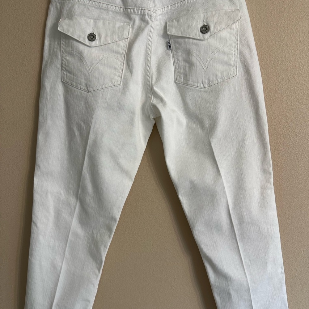 Levi's Women's Straight Leg White Jeans - Picture 3 of 8